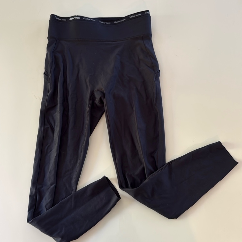 Outdoor voices size medium leggings,. Pocket legging. Practically new black.